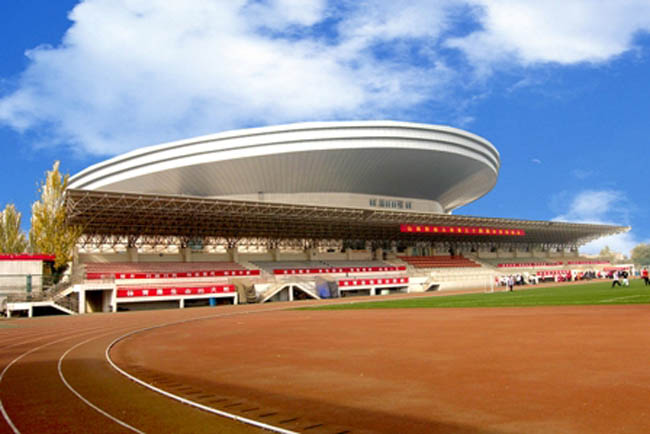 额尔古纳体育场看台网架工程